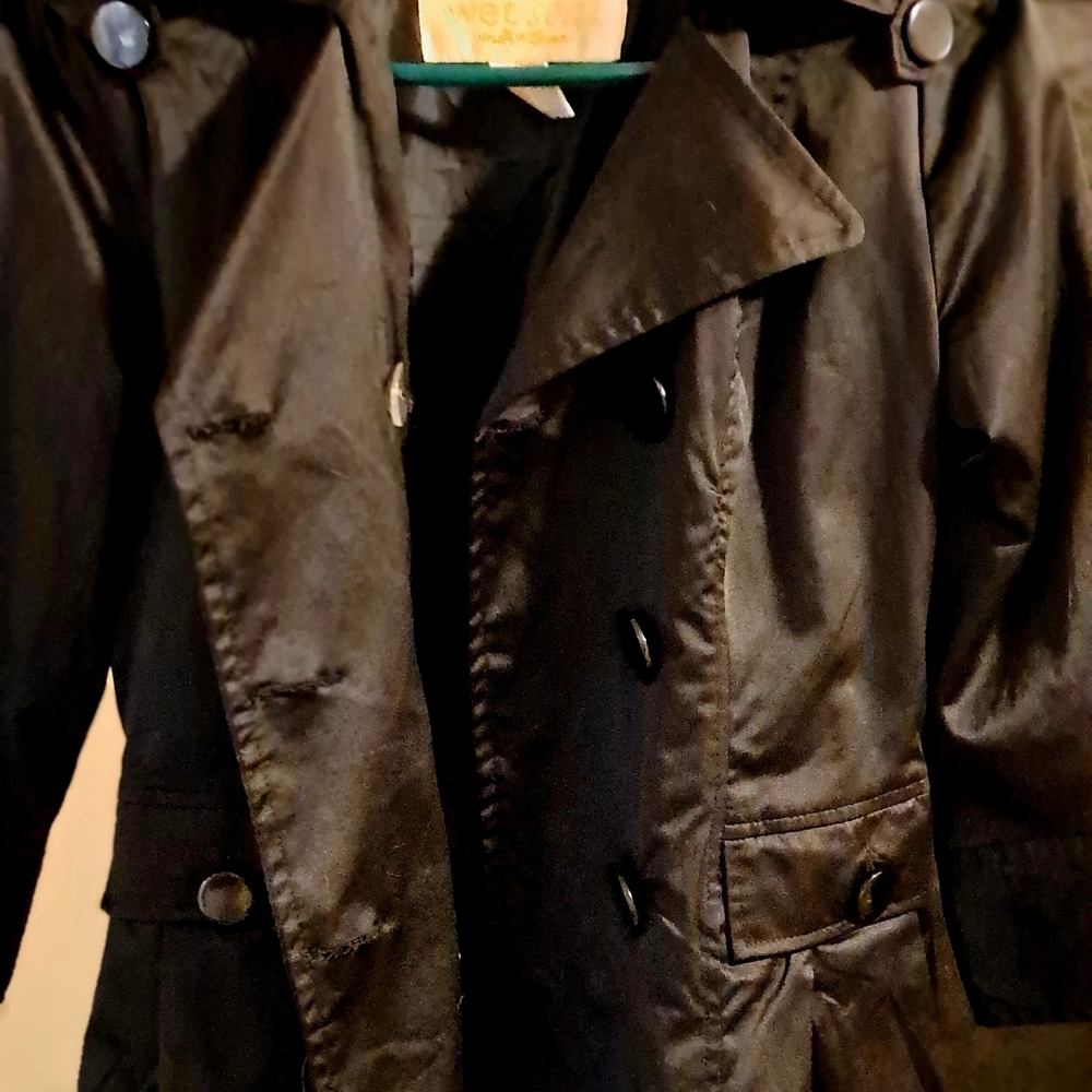 Wet seal jacket